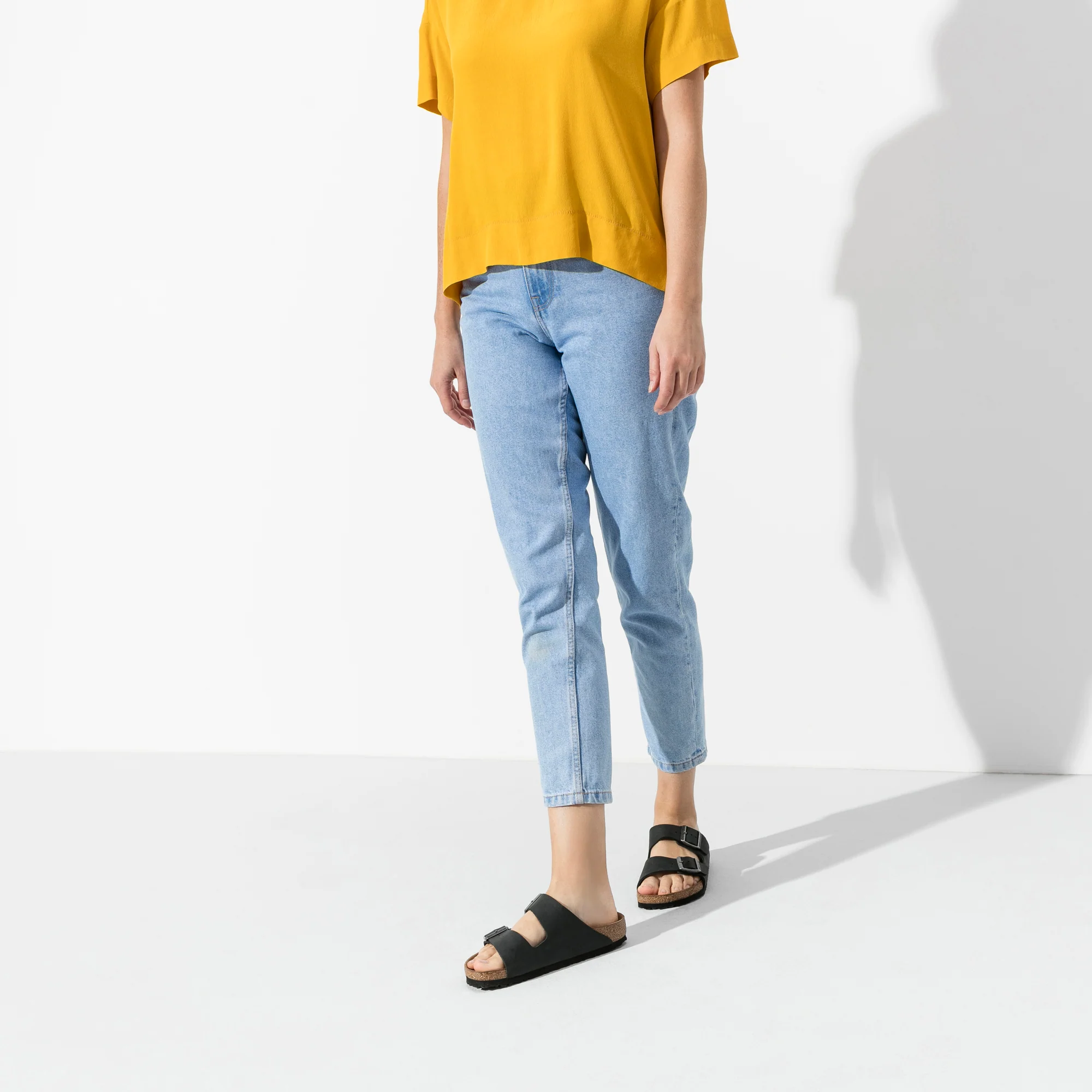 Arizona Oiled Leather in Black (Classic Footbed - Suede Lined) - Image 5