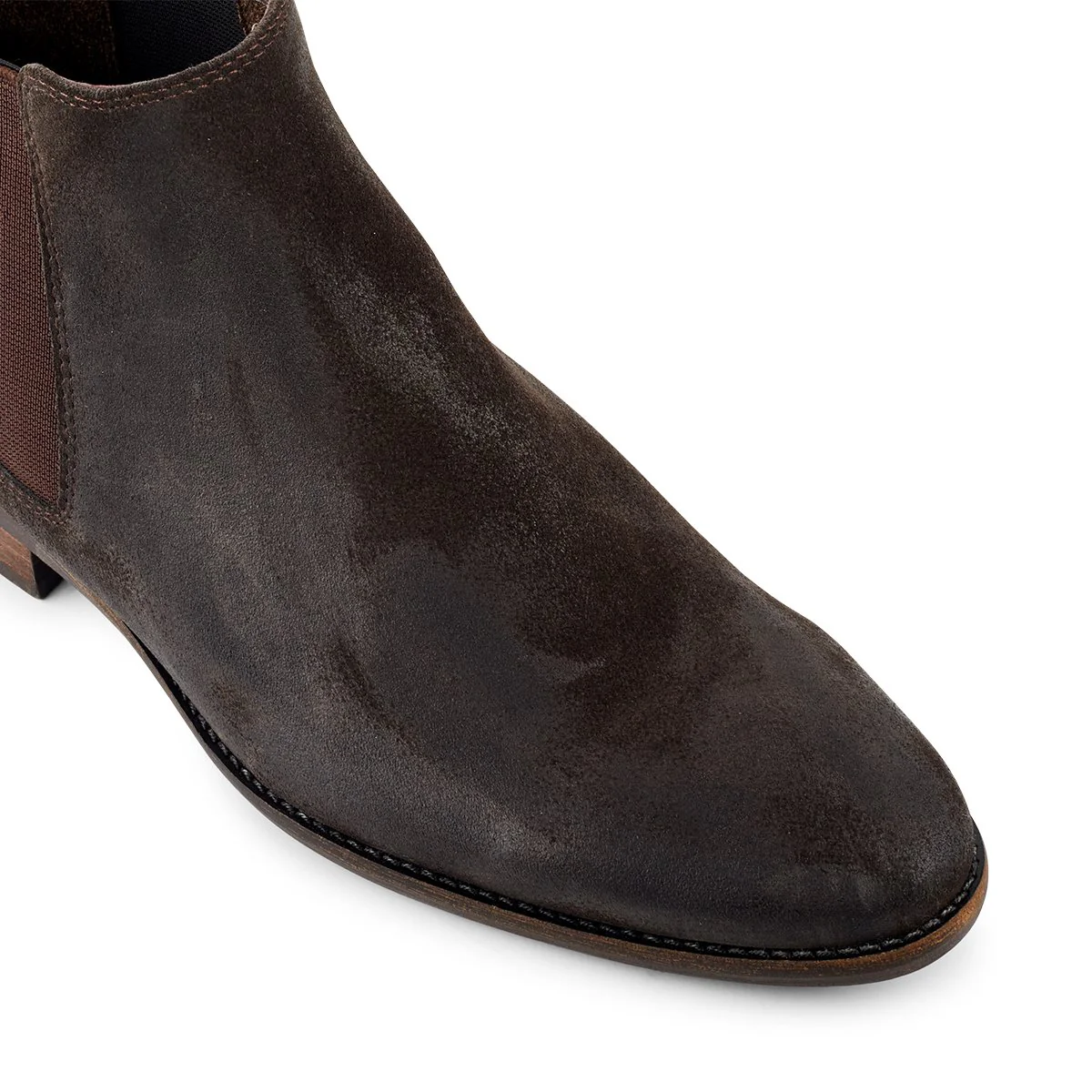 Camden Oiled Leather Nu-Buck Chelsea Boot in Chocolate - Image 4