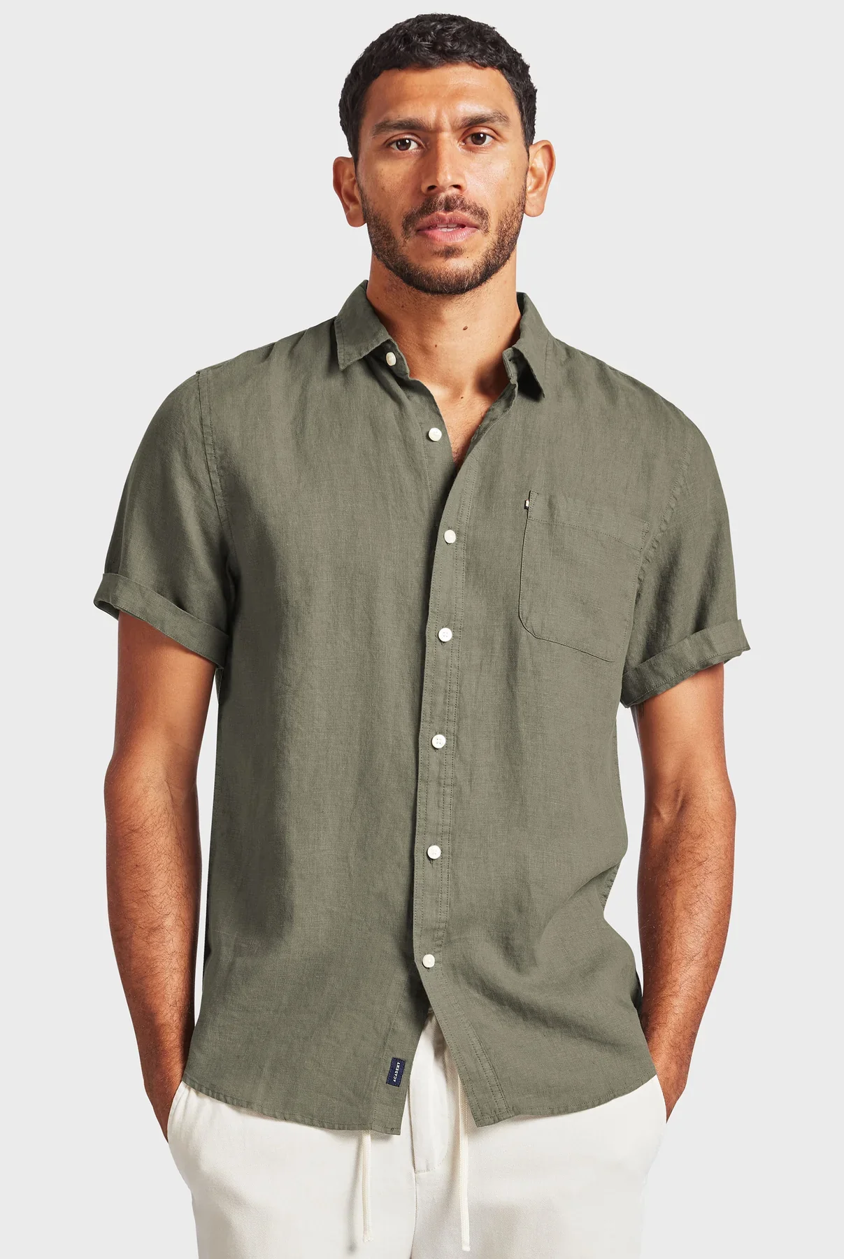 Hampton Linen Short Sleeve Shirt in Smoke Pine - Image 3