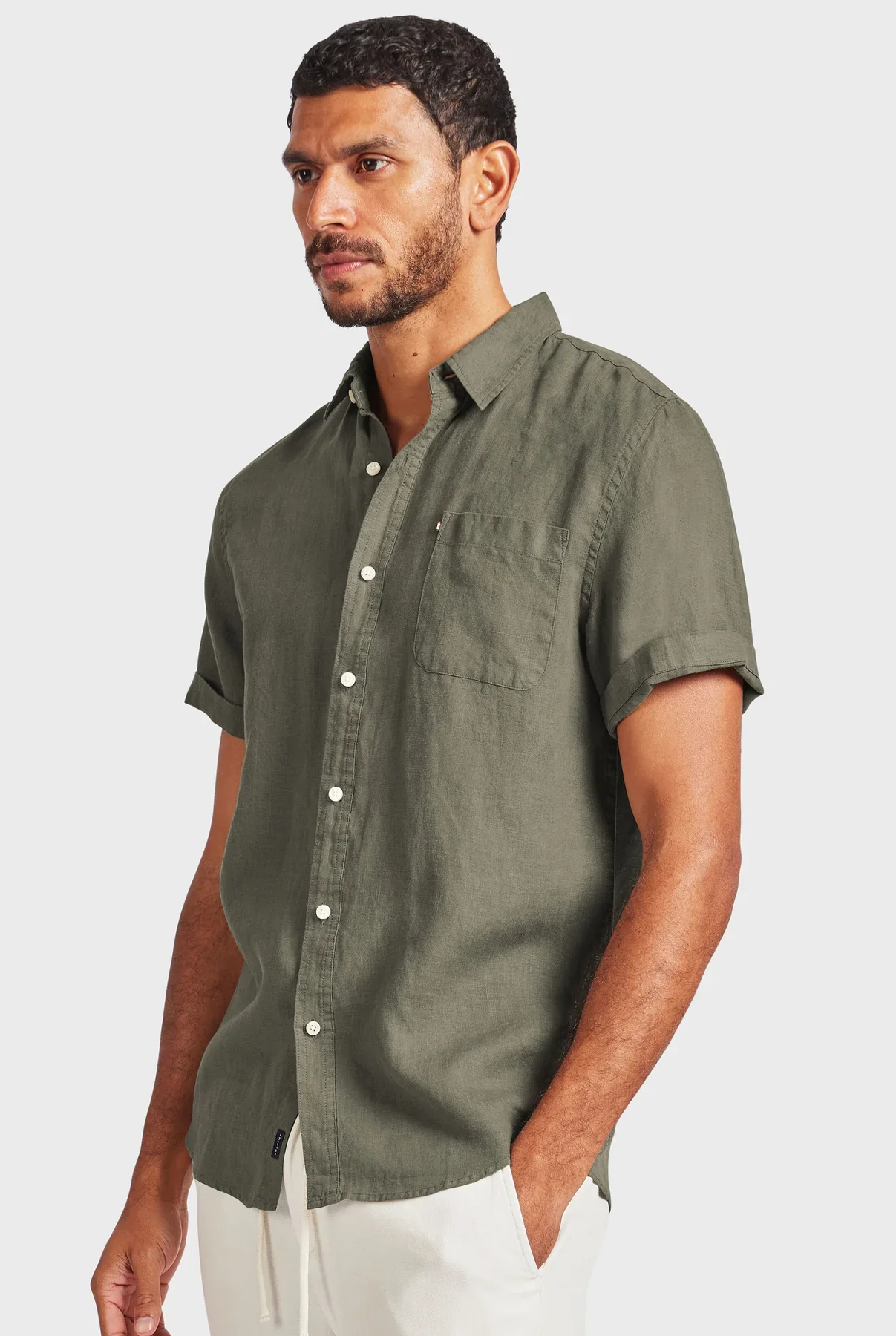 Hampton Linen Short Sleeve Shirt in Smoke Pine - Image 4