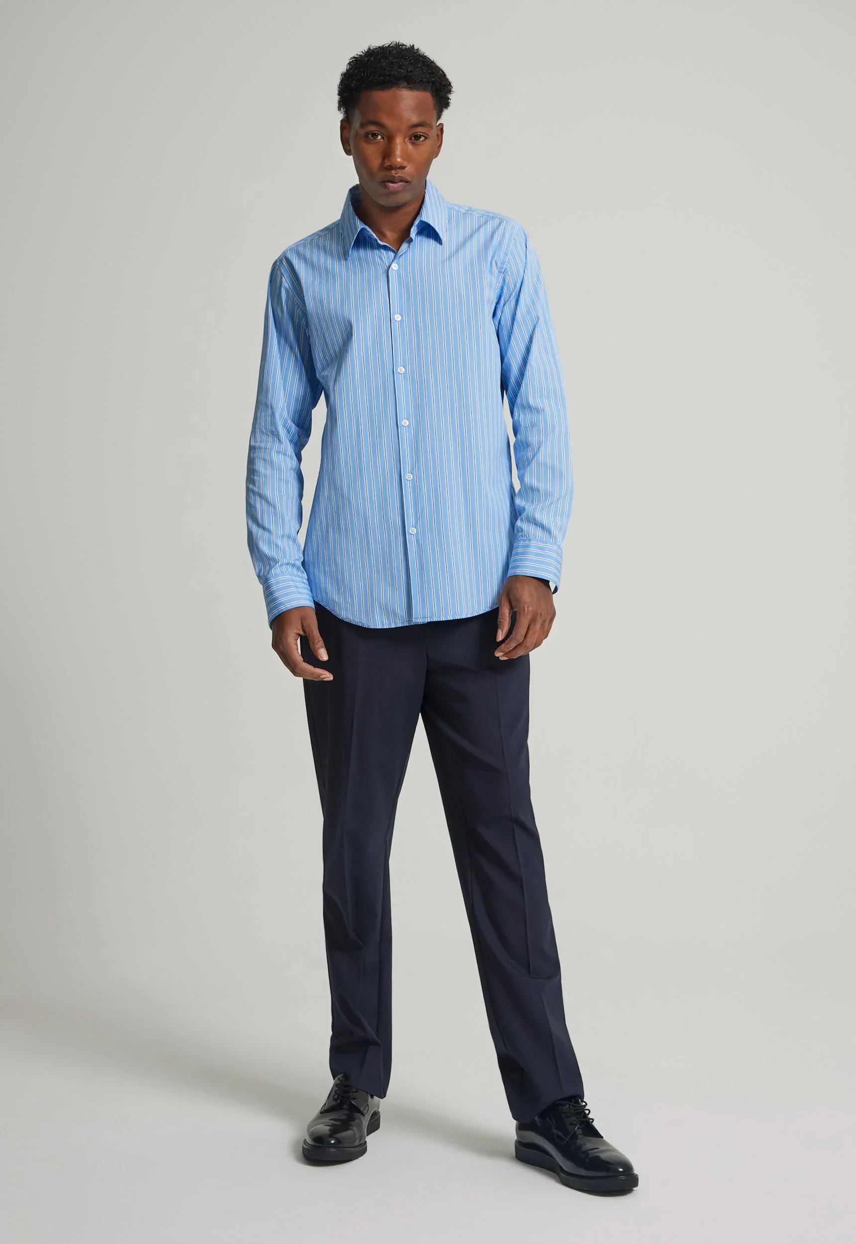 Wilhelm Shirt in Blue/Navy/Stripe - Image 3